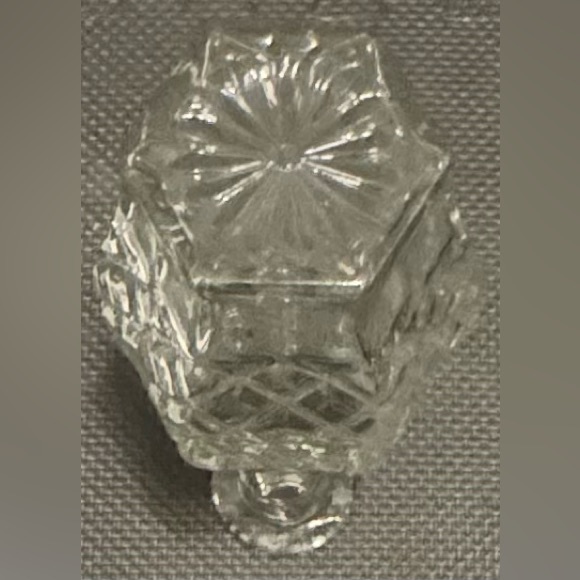Anchor Hocking clear vintage glass decanter. - Picture 4 of 4